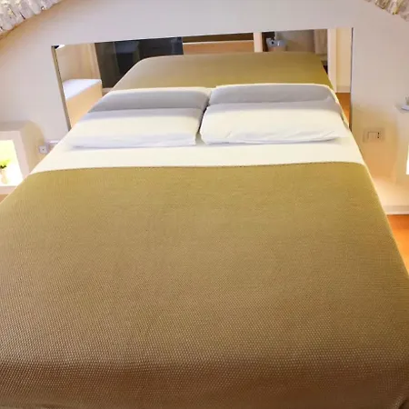 住宿加早餐酒店 Mariposa Grumo *